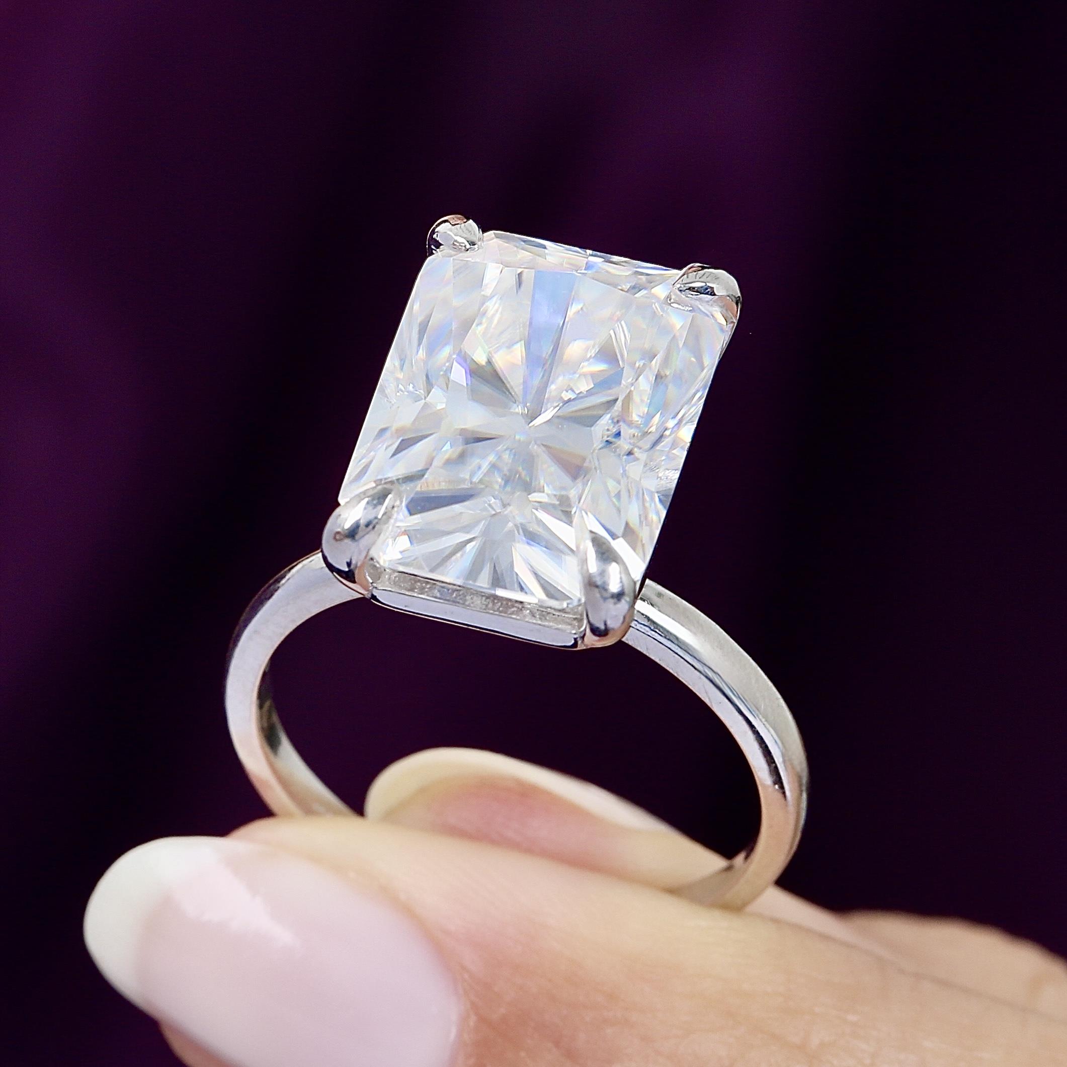 10.00 Ct Moissanite Modern Grandeur Solitaire 925K Sterling Silver Ring