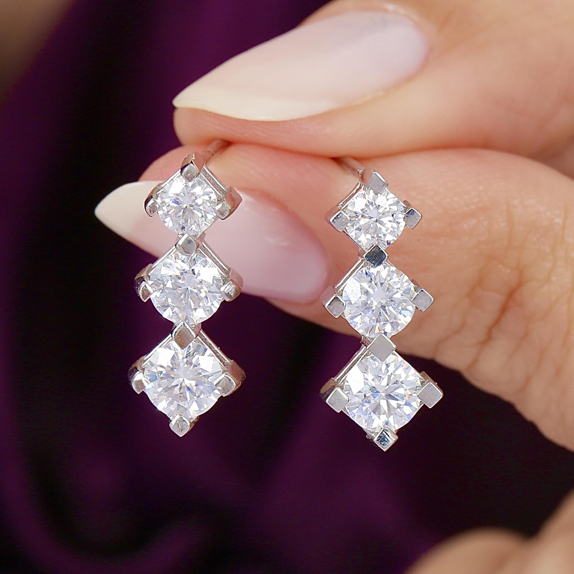 1.30 Ct Moissanite Sparkling Trilogy 925K Sterling Silver Earrings