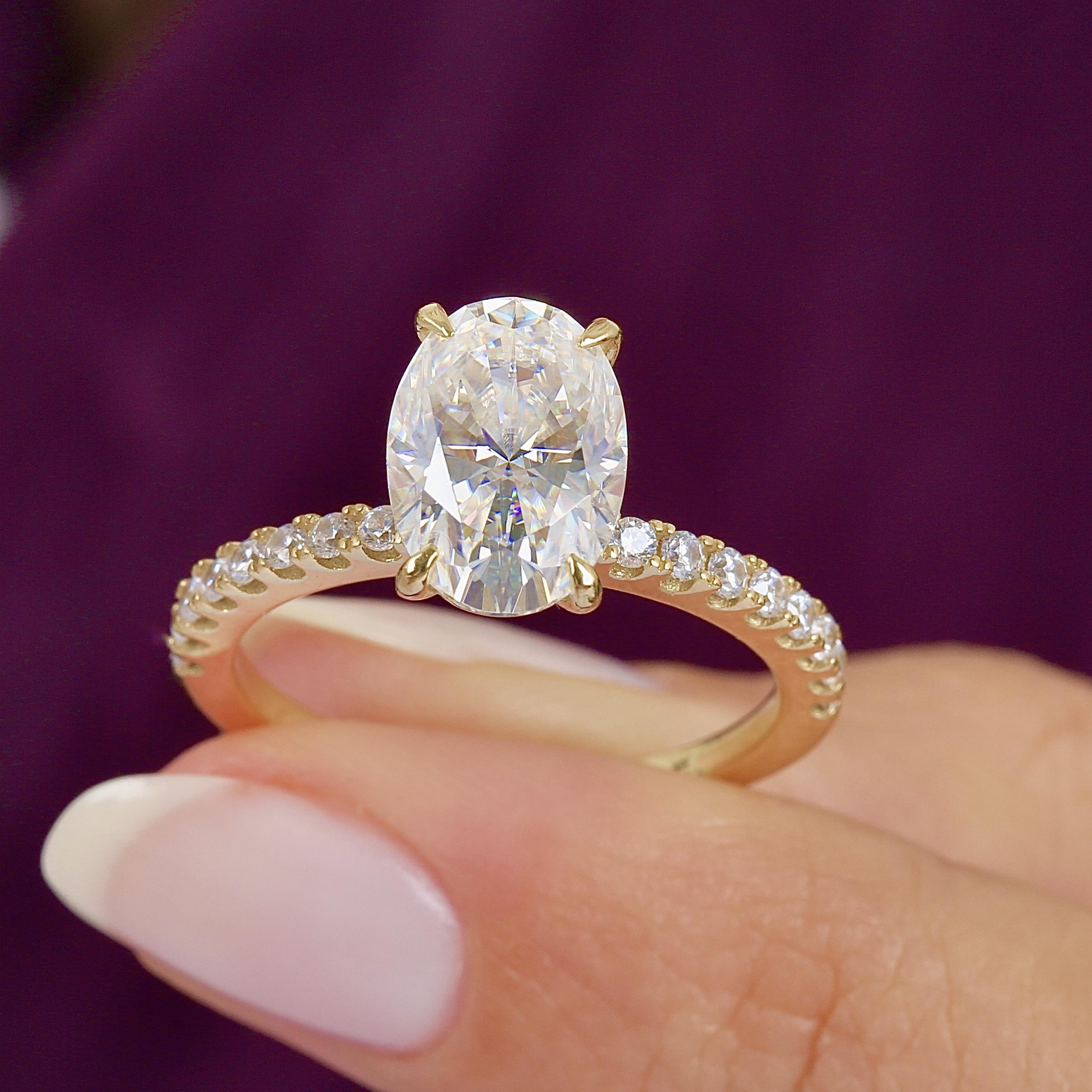 2.50 Ct Moissanite Sparkling Oval Elegance Solitaire 14K Gold Ring