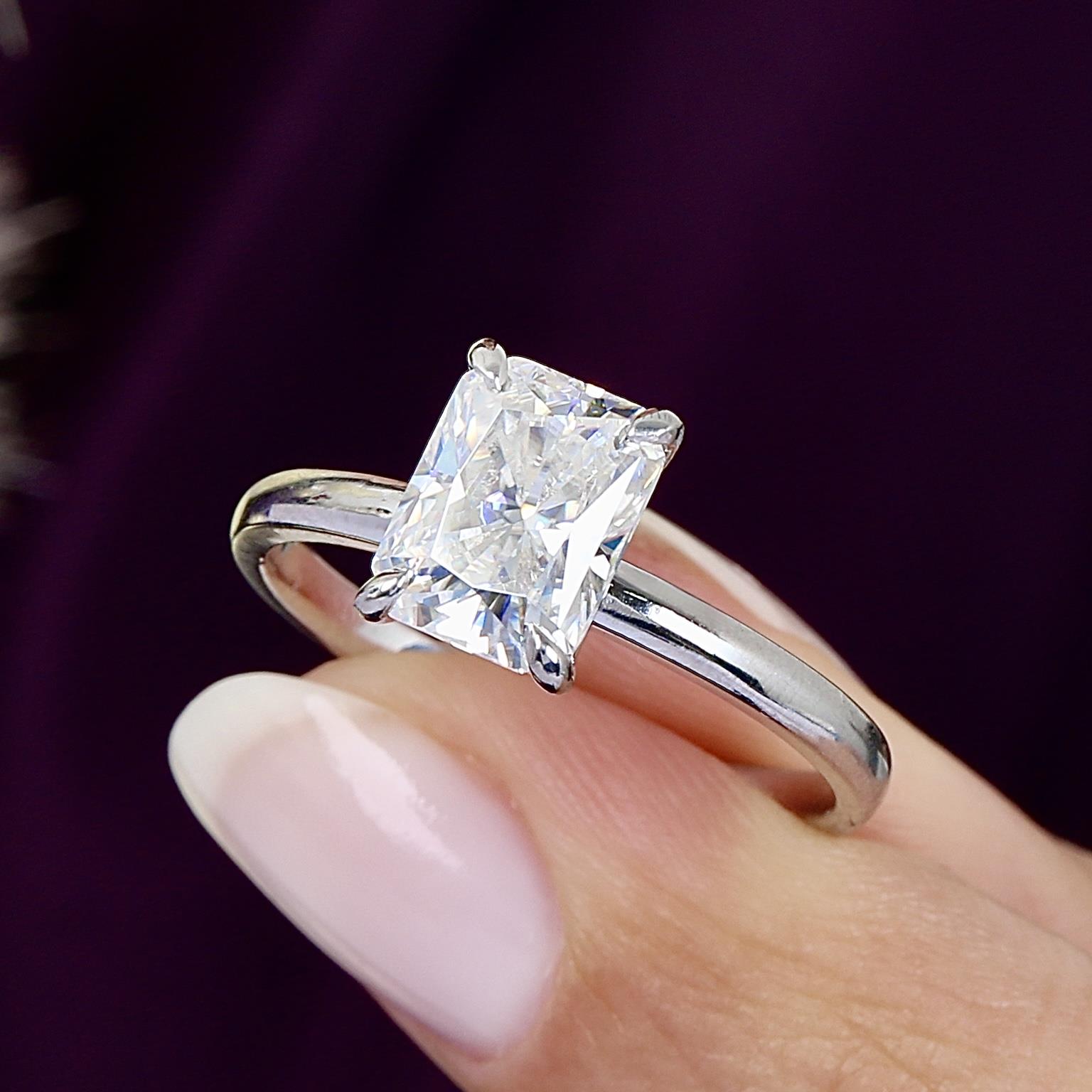 2.00 Ct Moissanite Modern Grandeur Solitaire 925K Sterling Silver Ring