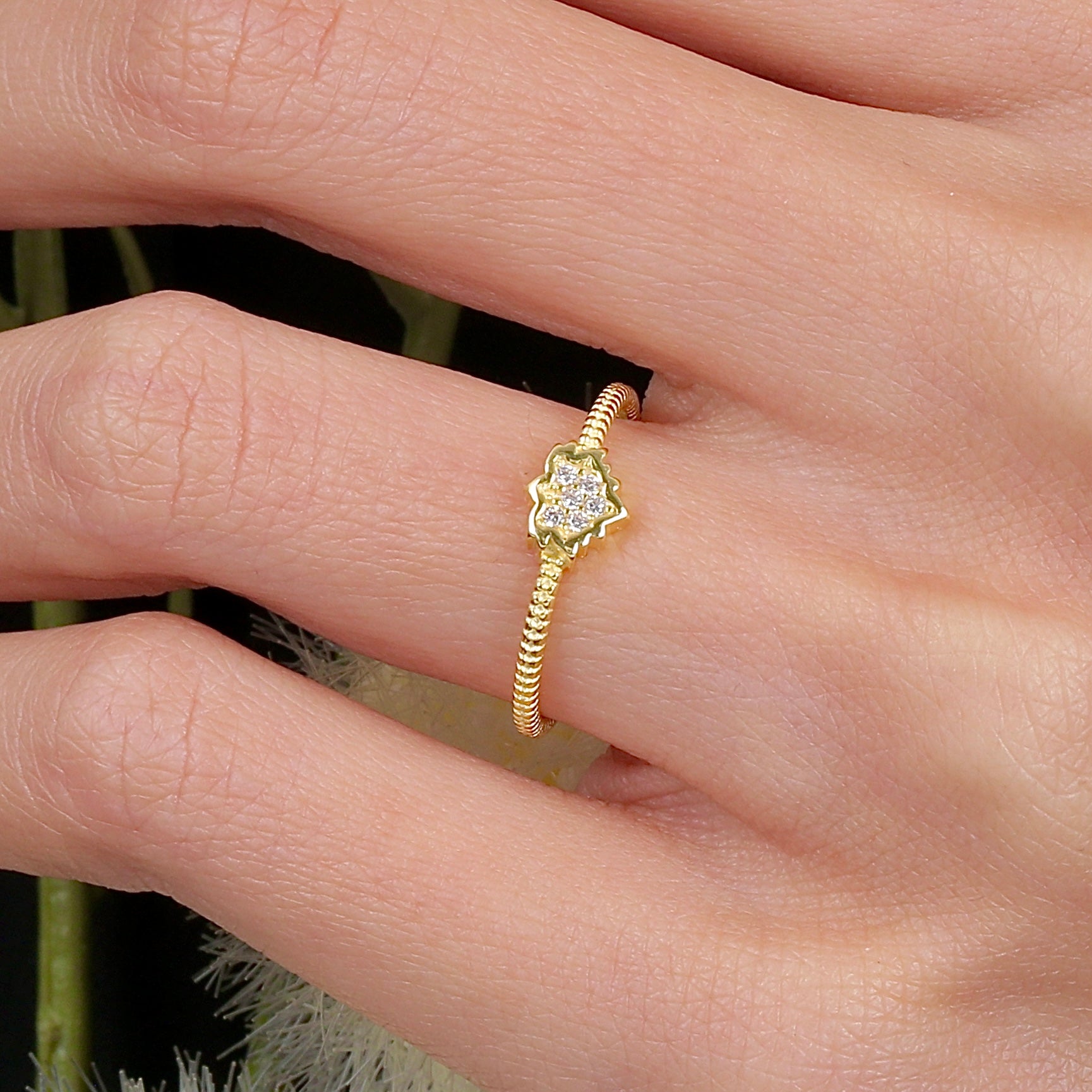 Twinkling Maple Charm CZ 14K Gold Ring - Etossimo Jewelry