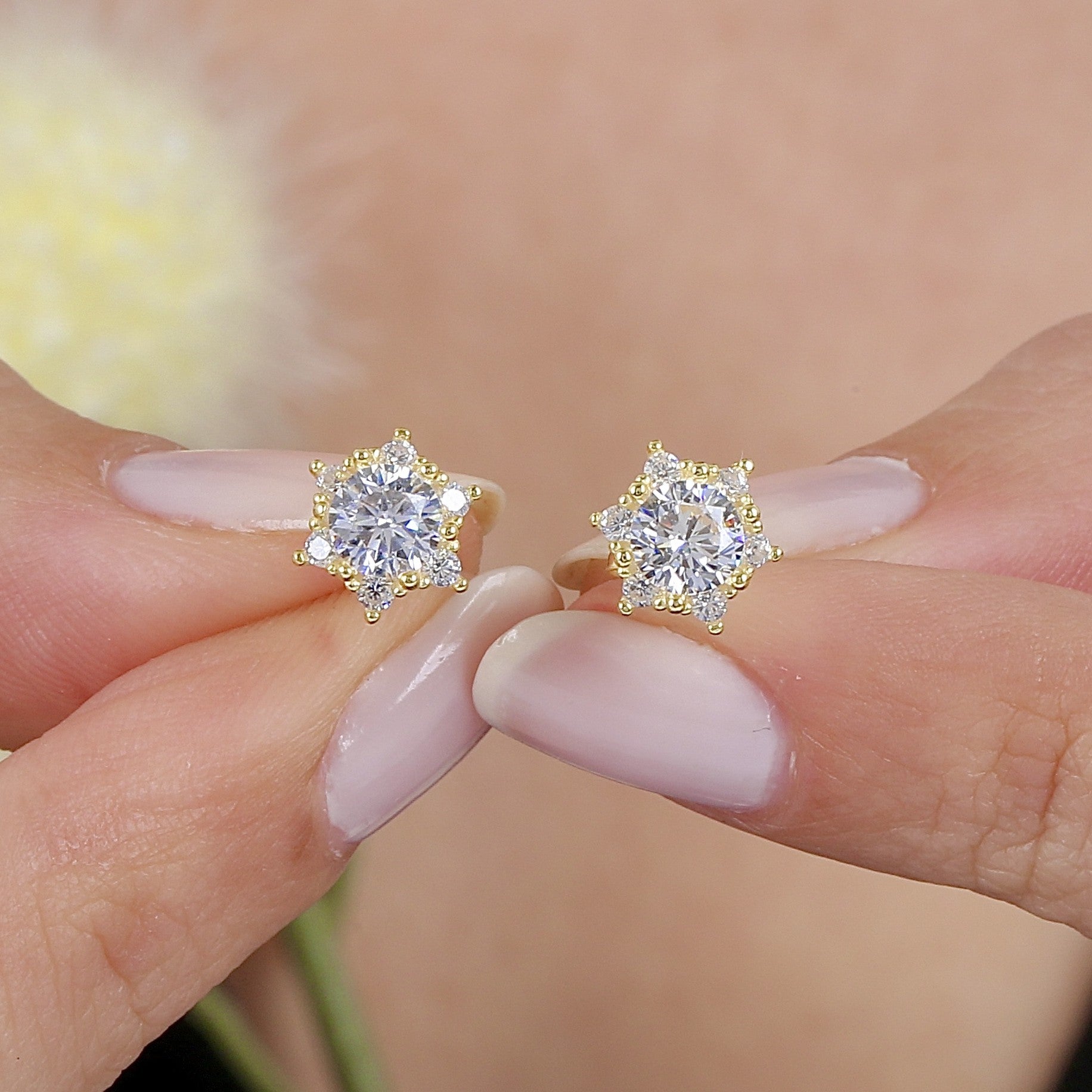 Radiant Hexa Star CZ 14K Gold Earrings - Etossimo Jewelry