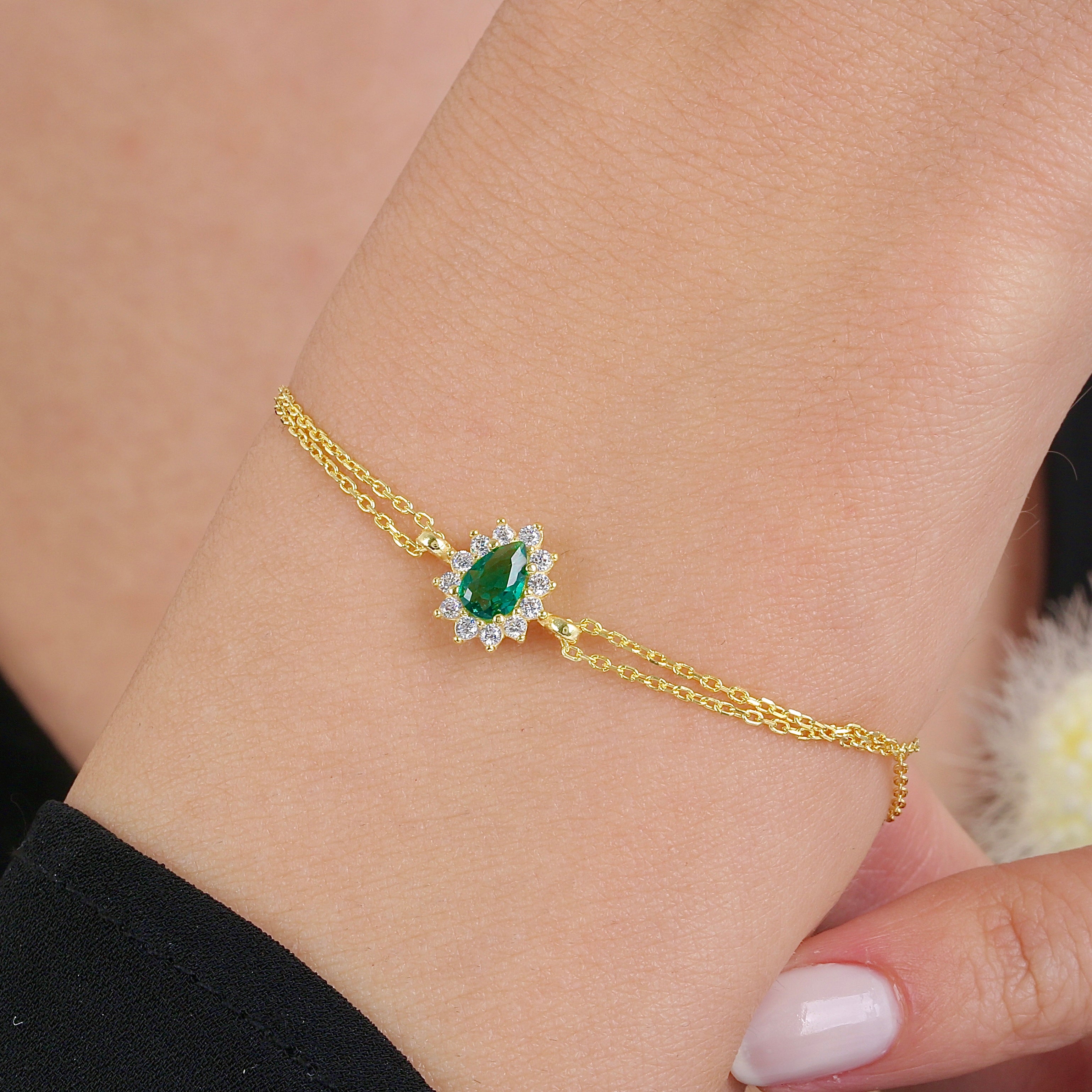 Noble Emerald Color Teardrop CZ 14K Gold Bracelet - Etossimo Jewelry