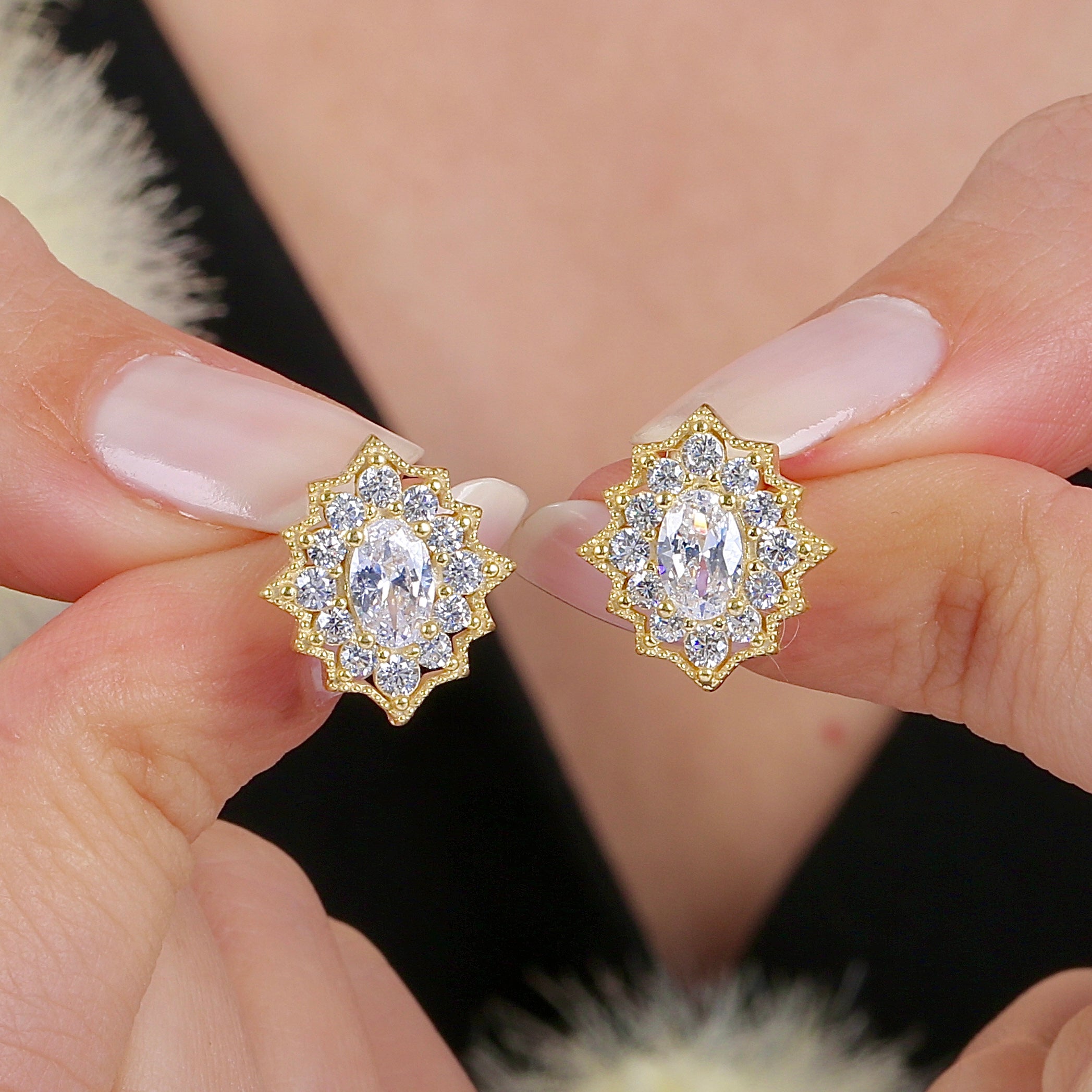 Vintage Enchanted Starburst CZ 14K Gold Earrings - Etossimo Jewelry