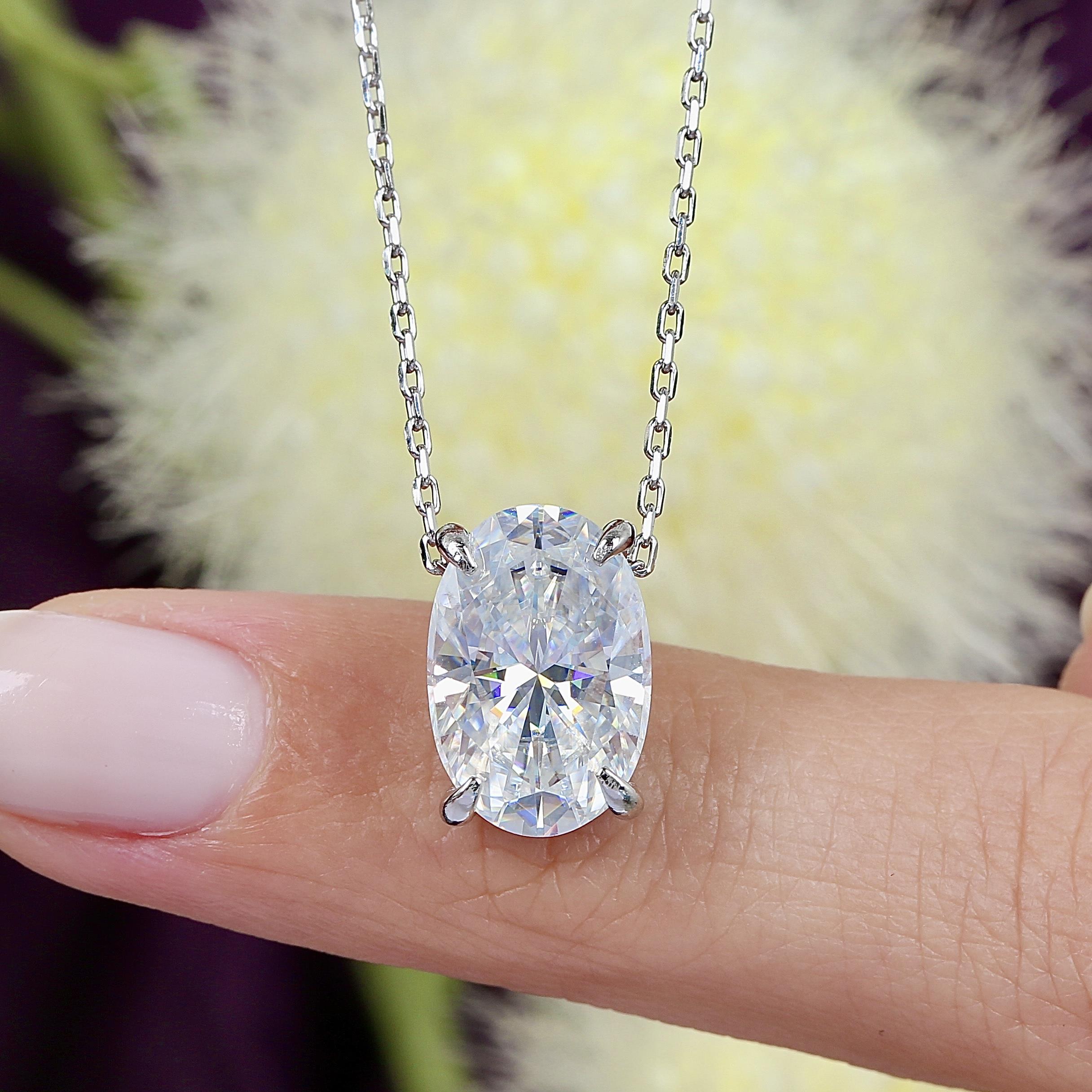 4.50 Ct Moissanite Oval Elegance Solitaire 925K Sterling Silver Necklace