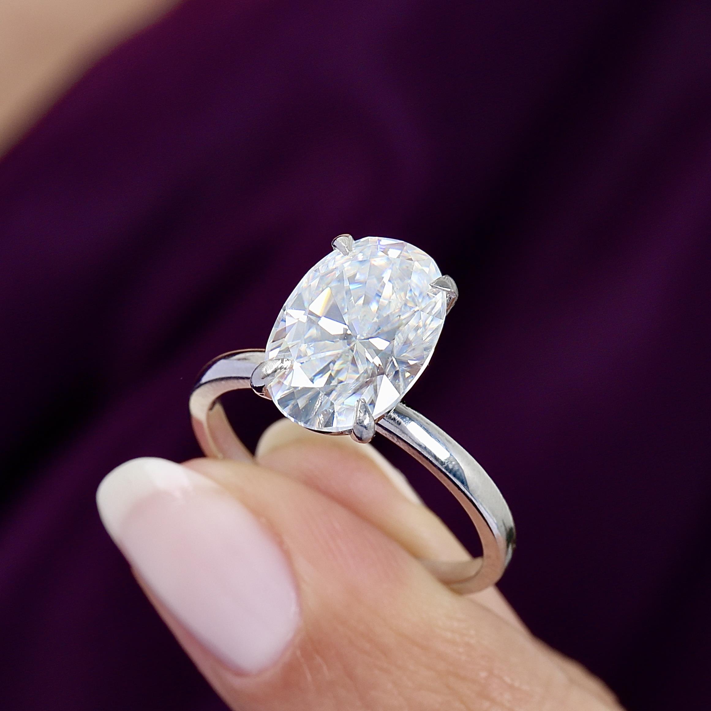 4.50 Ct Moissanite Oval Elegance Solitaire 925K Sterling Silver Ring