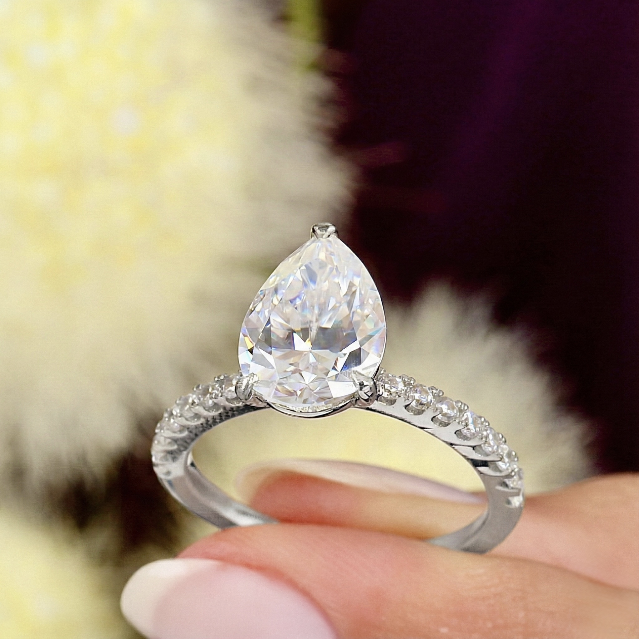 4.00 Ct Moissanite Sparkling Teardrop Dream Solitaire 925K Sterling Silver Ring