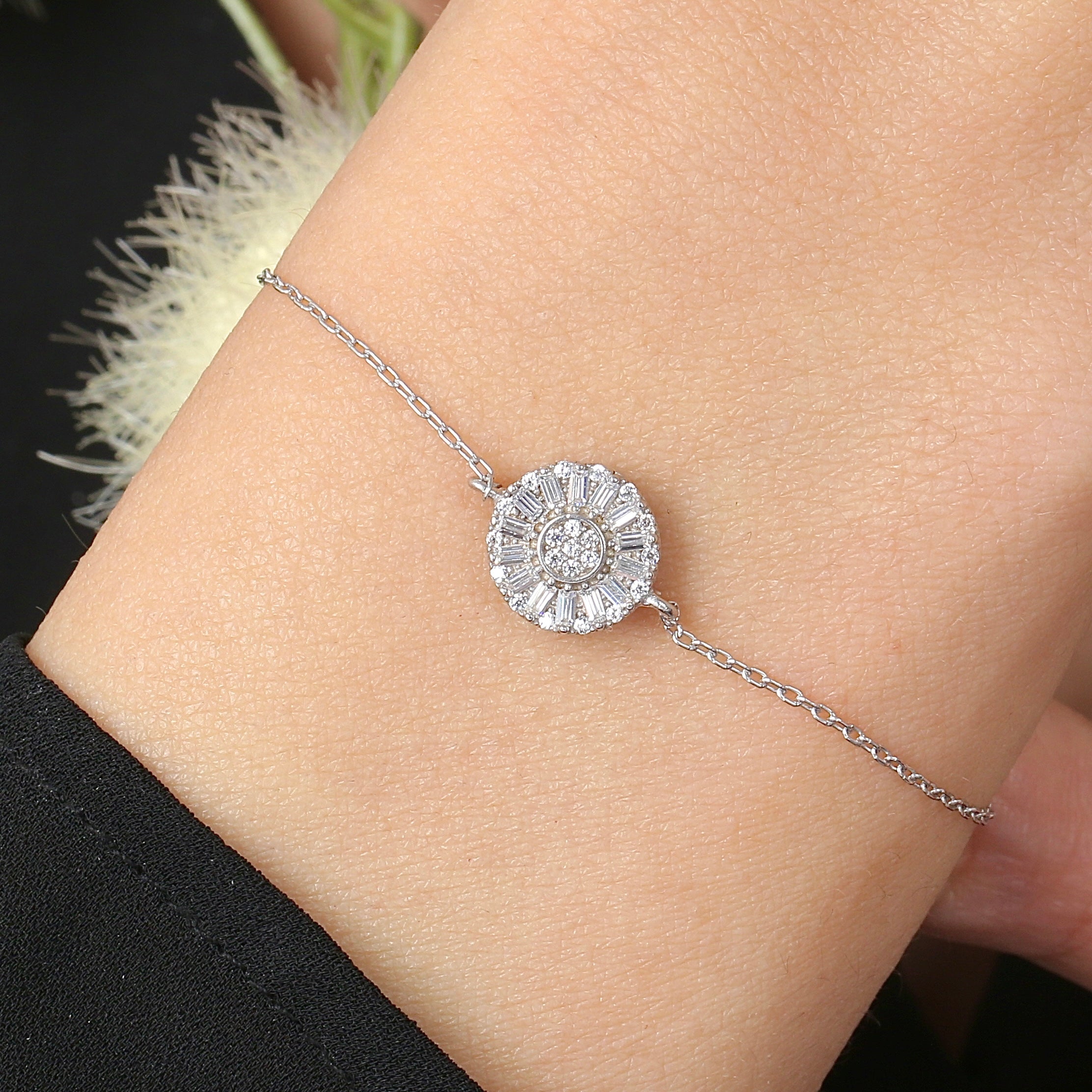 Sunbeam Halo CZ 925K Sterling Silver Bracelet - Etossimo Jewelry