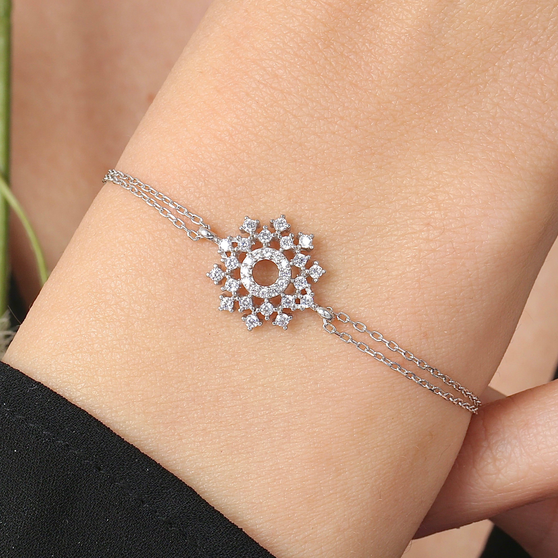 Winter Wonderland Snowflake CZ 925K Sterling Silver Bracelet - Etossimo Jewelry
