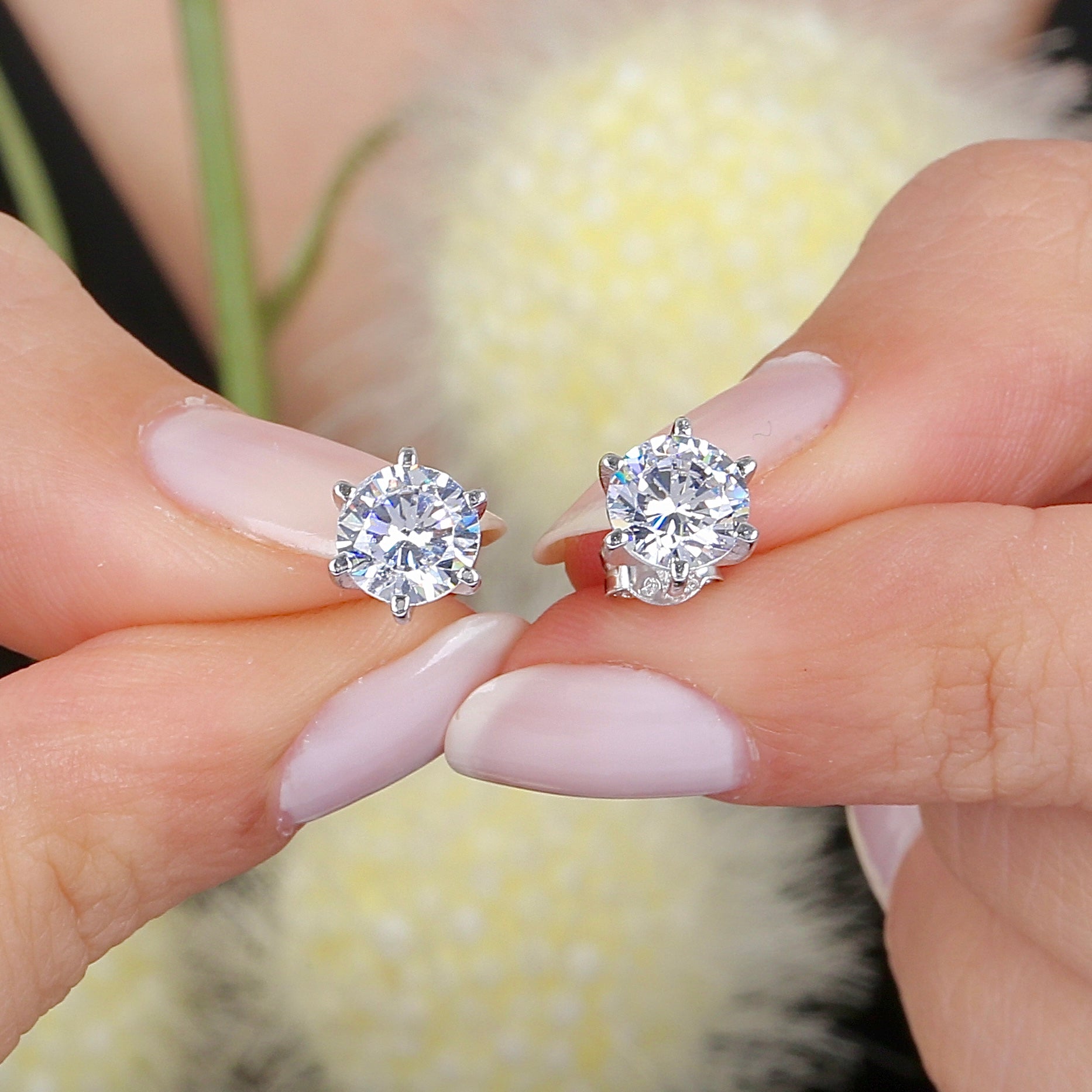 ミラージュ　コリンスキー Silver Mirage Solitaire CZ 925K Sterling Silver Stud