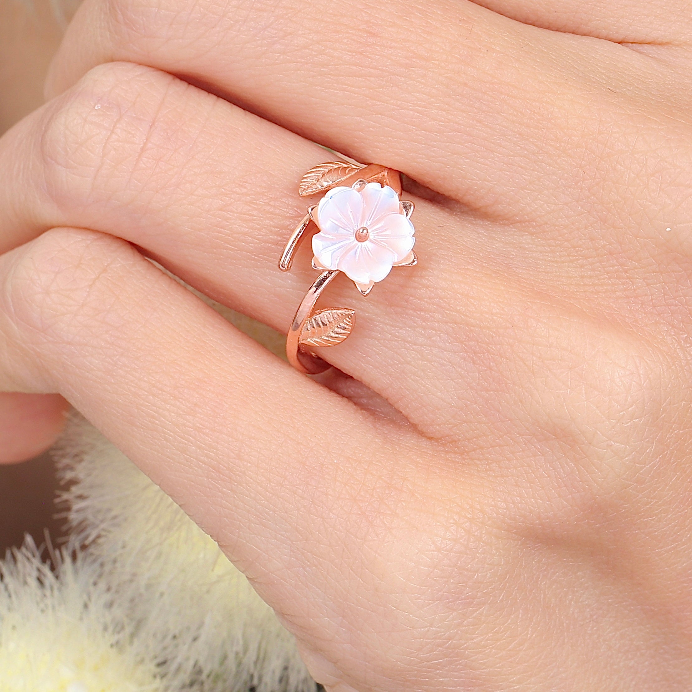 Floral Elegance Mother of Pearl CZ Rose Gold 925K Sterling Silver Ring - Etossimo Jewelry