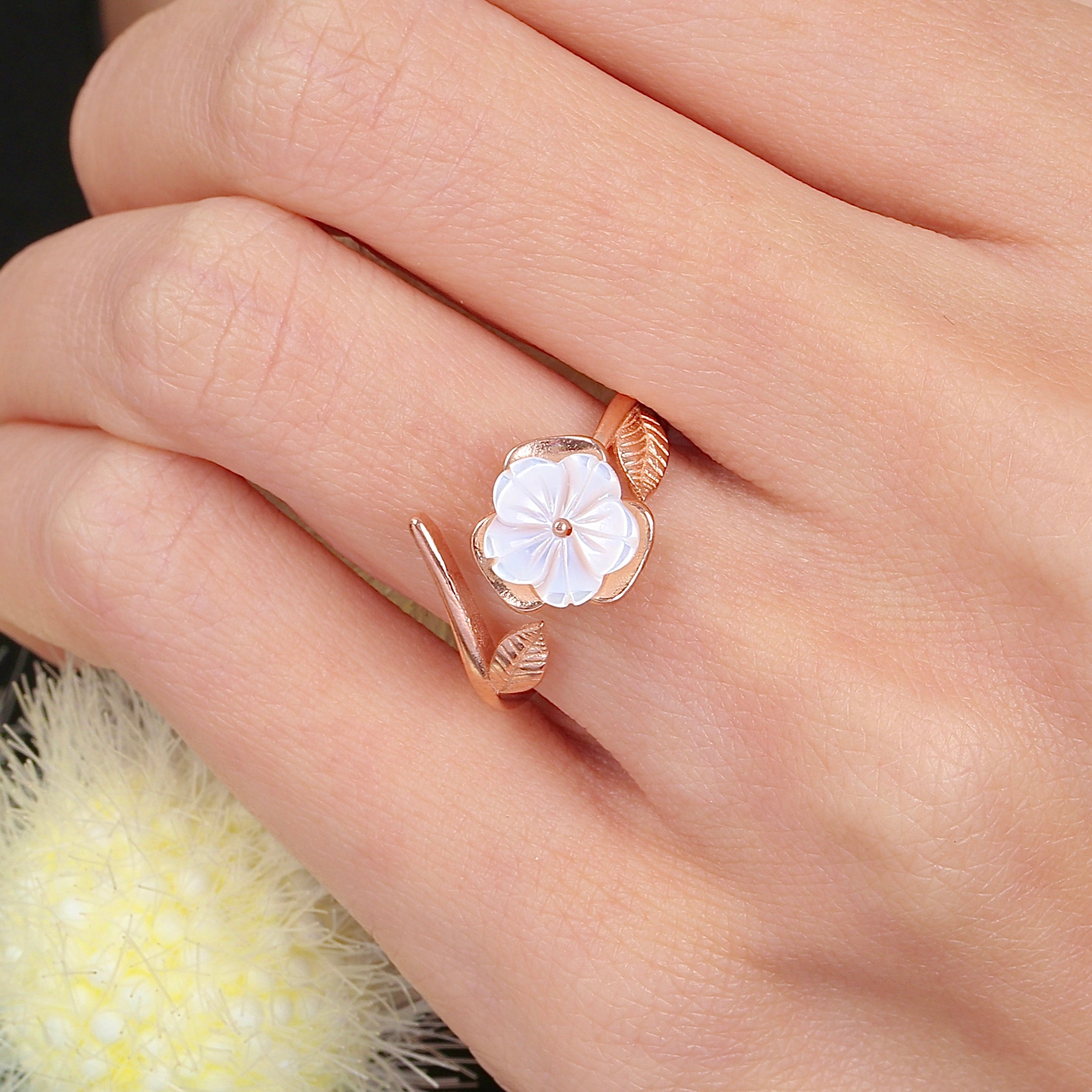 Blooming Vine Mother of Pearl CZ Rose Gold 925K Sterling Silver Ring - Etossimo Jewelry