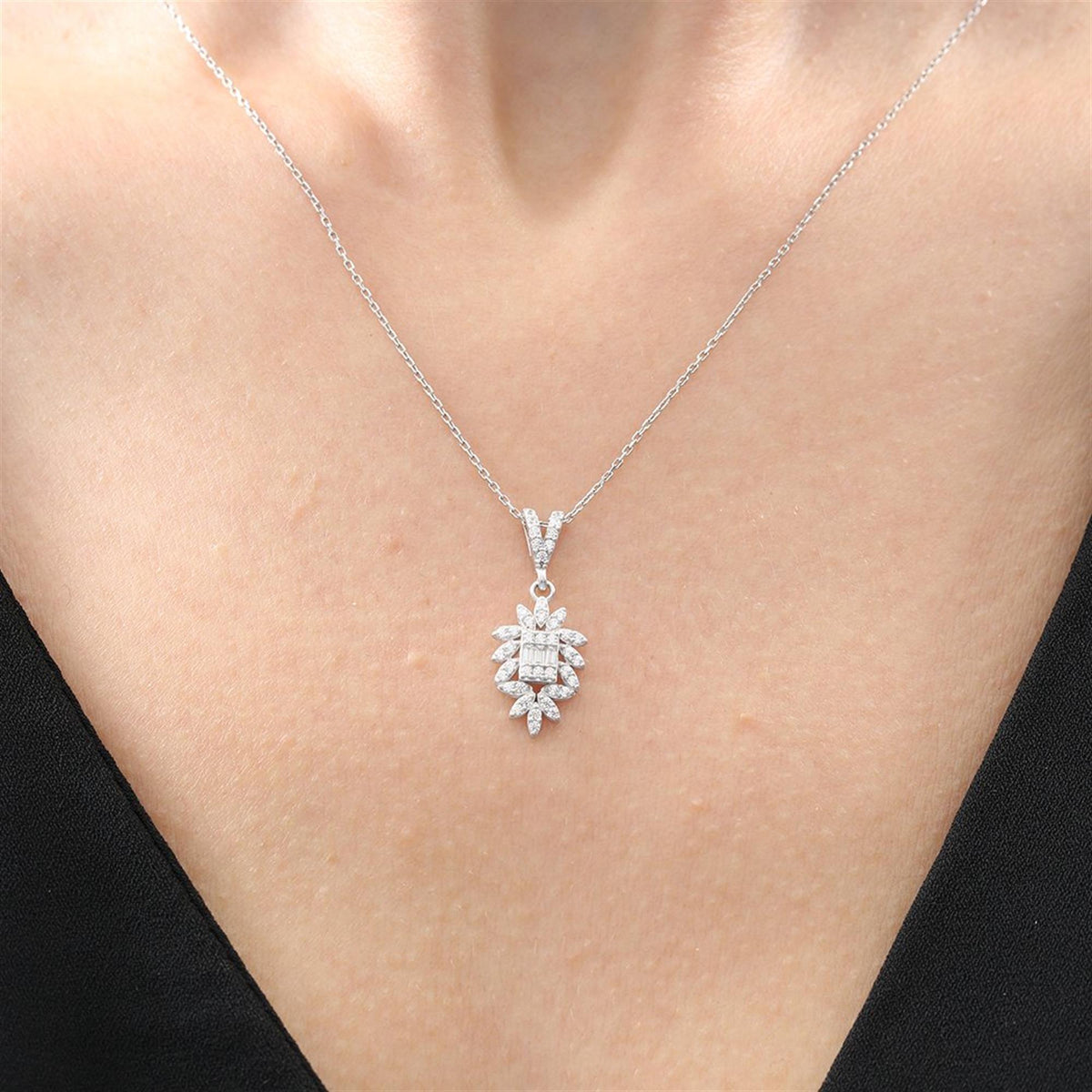 Graceful Baguette Sun Charm Pure Elegance CZ 925K Sterling Silver Necklace
