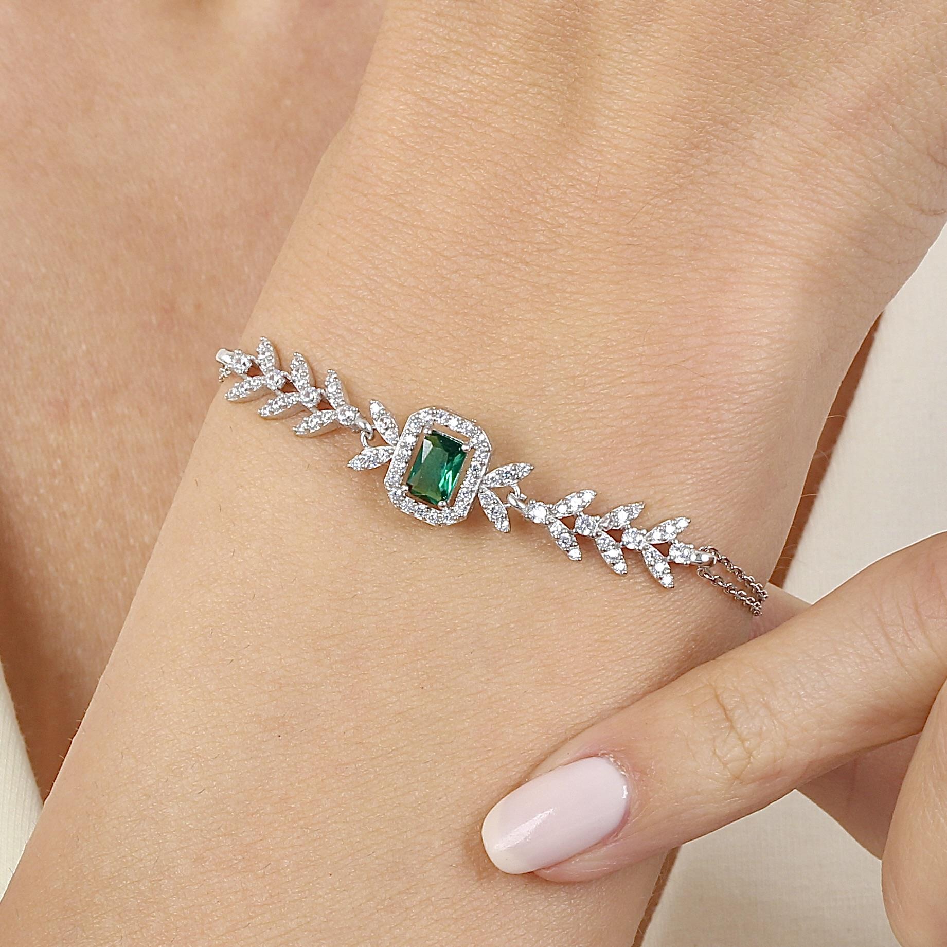 Lustrous Baguette Vine Emerald Color CZ 925K Sterling Silver Bracelet