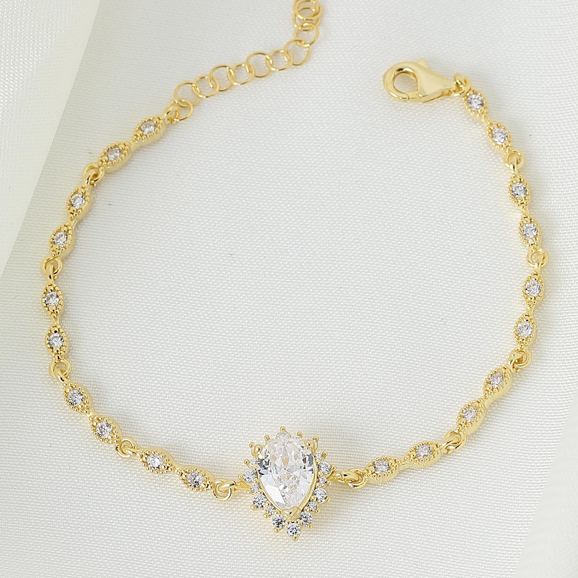 Radiant Teardrop Elegance CZ 14K Gold Bracelet - Etossimo Jewelry