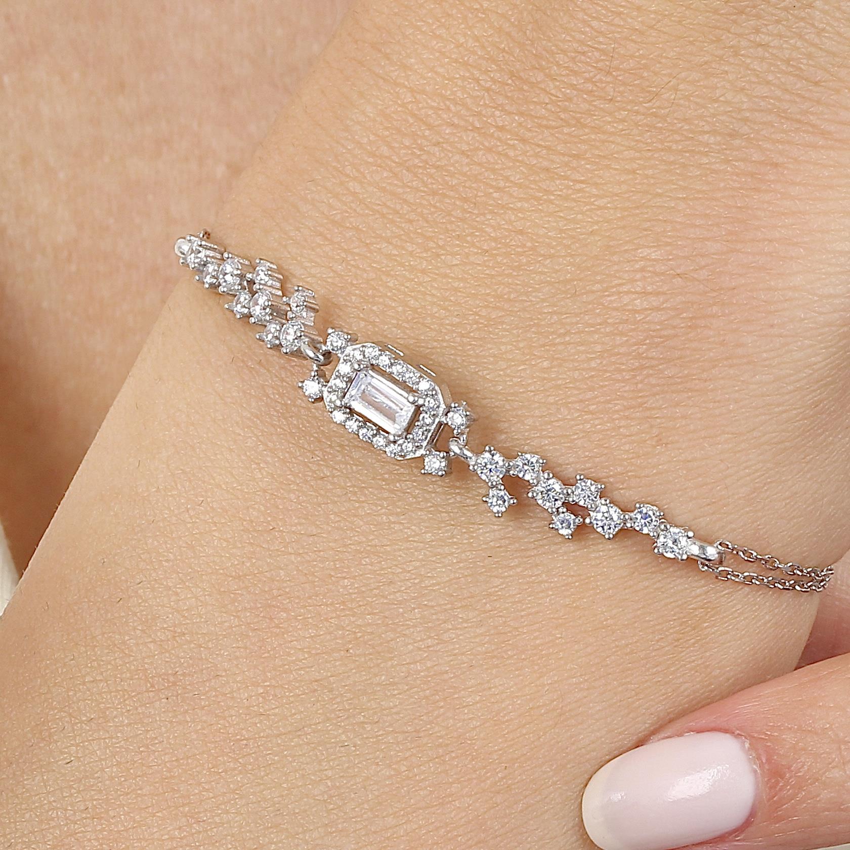 Elegant Glow CZ 925K Sterling Silver Bracelet
