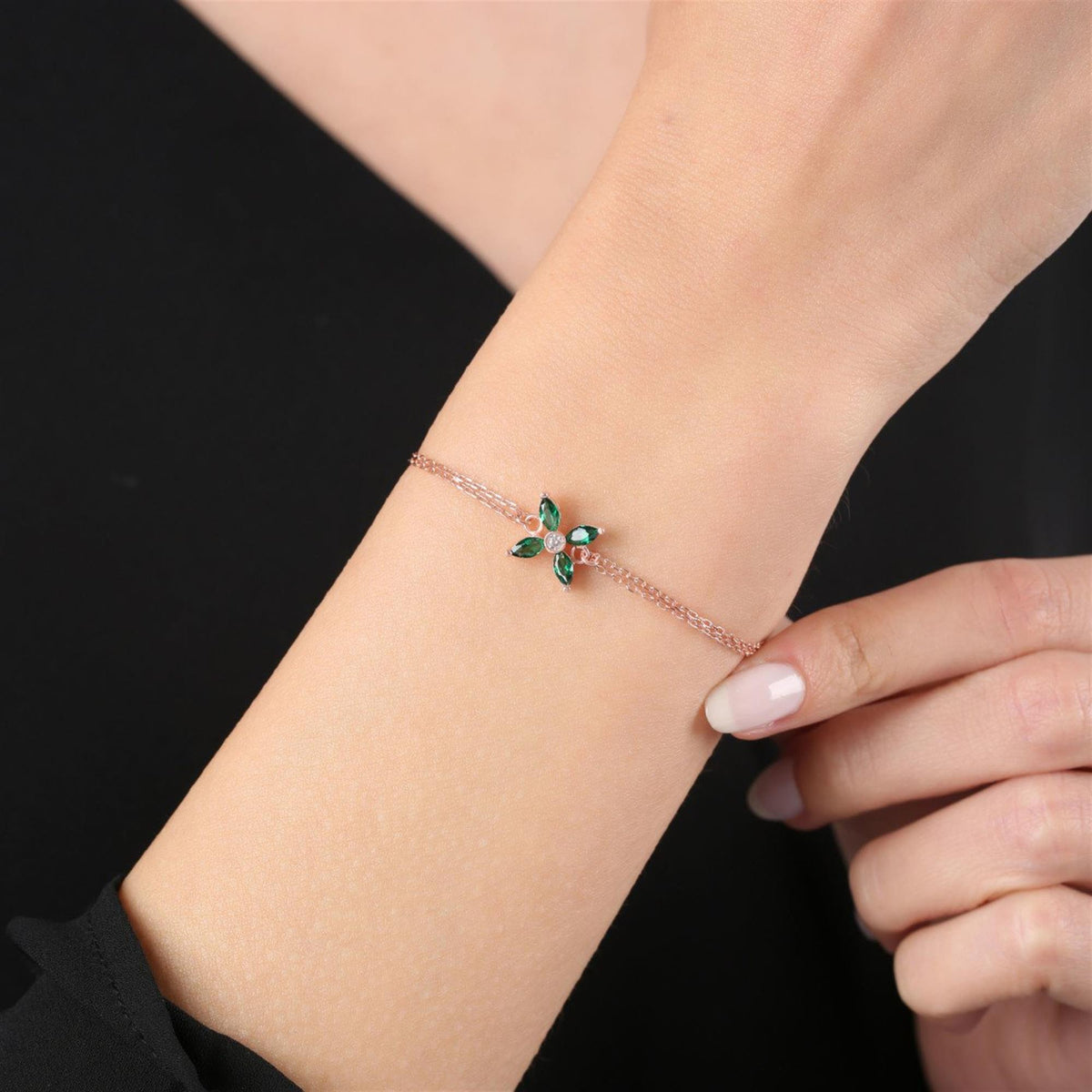 Luminous Emerald Color Marquise Bloom CZ Rose Gold 925K Sterling Silver Bracelet