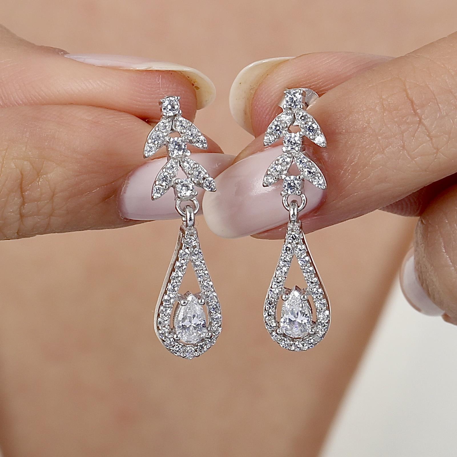 Lustrous Laurel Teardrop CZ 925K Sterling Silver Earrings