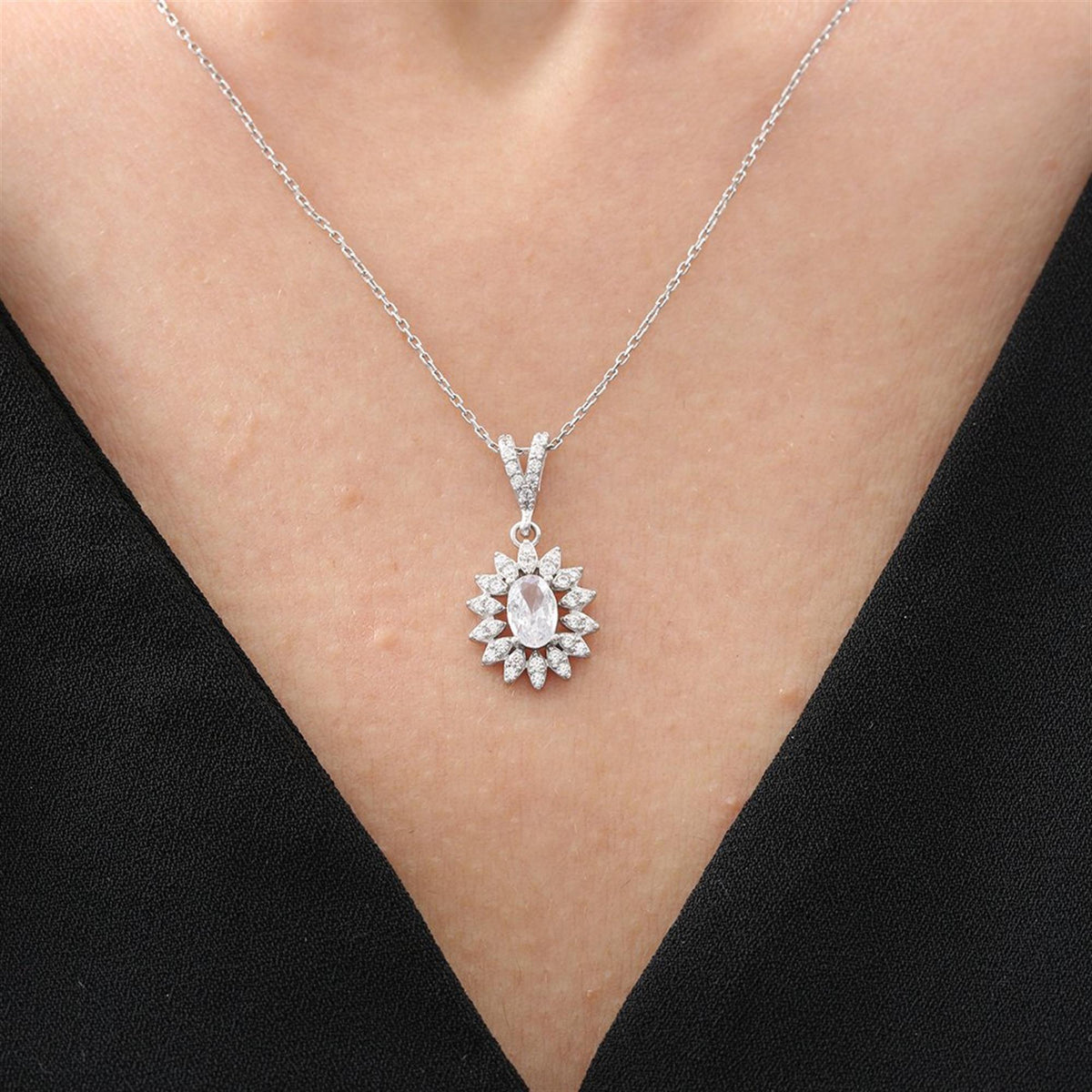 Majestic Sunstar Oval Pure Elegance CZ 925K Sterling Silver Necklace